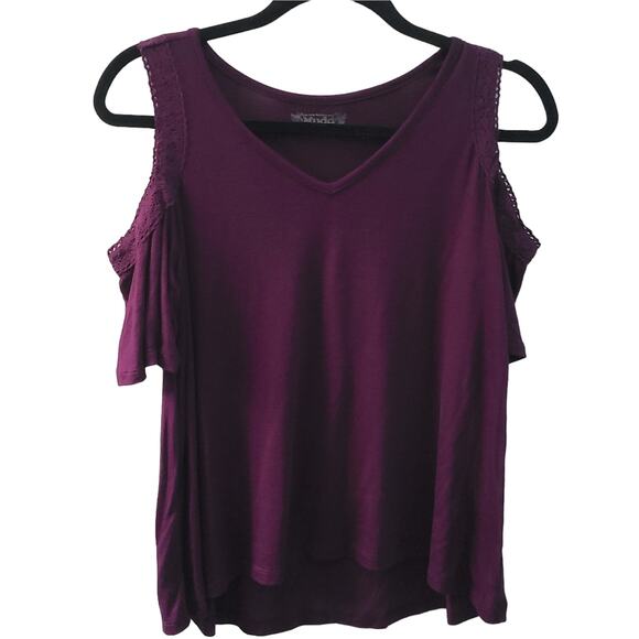 Mudd  Womens Sz XXS Purple Cold Shoulder Flutter Sleeve Top - Picture 1 of 4